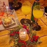 Burtree Country House, Tipi's, Treehouse & & House With Hot Tubs In A Private Garden *