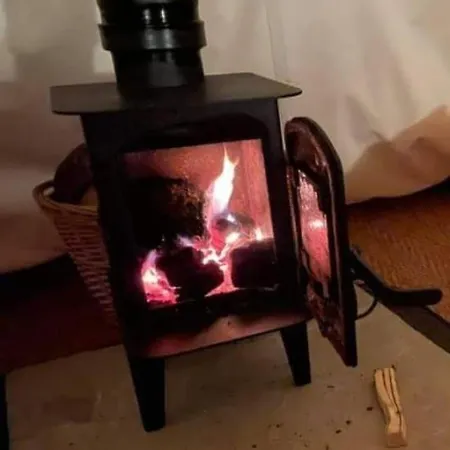 Lodge Burtree Country House, Tipi's, Treehouse & & House With Hot Tubs In A Private Garden *